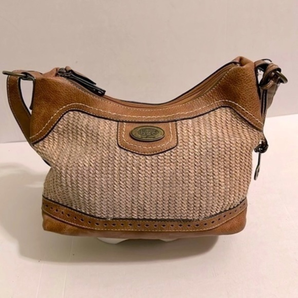 b.ø.c. BORN Callahan Straw Crossbody Bag EUC